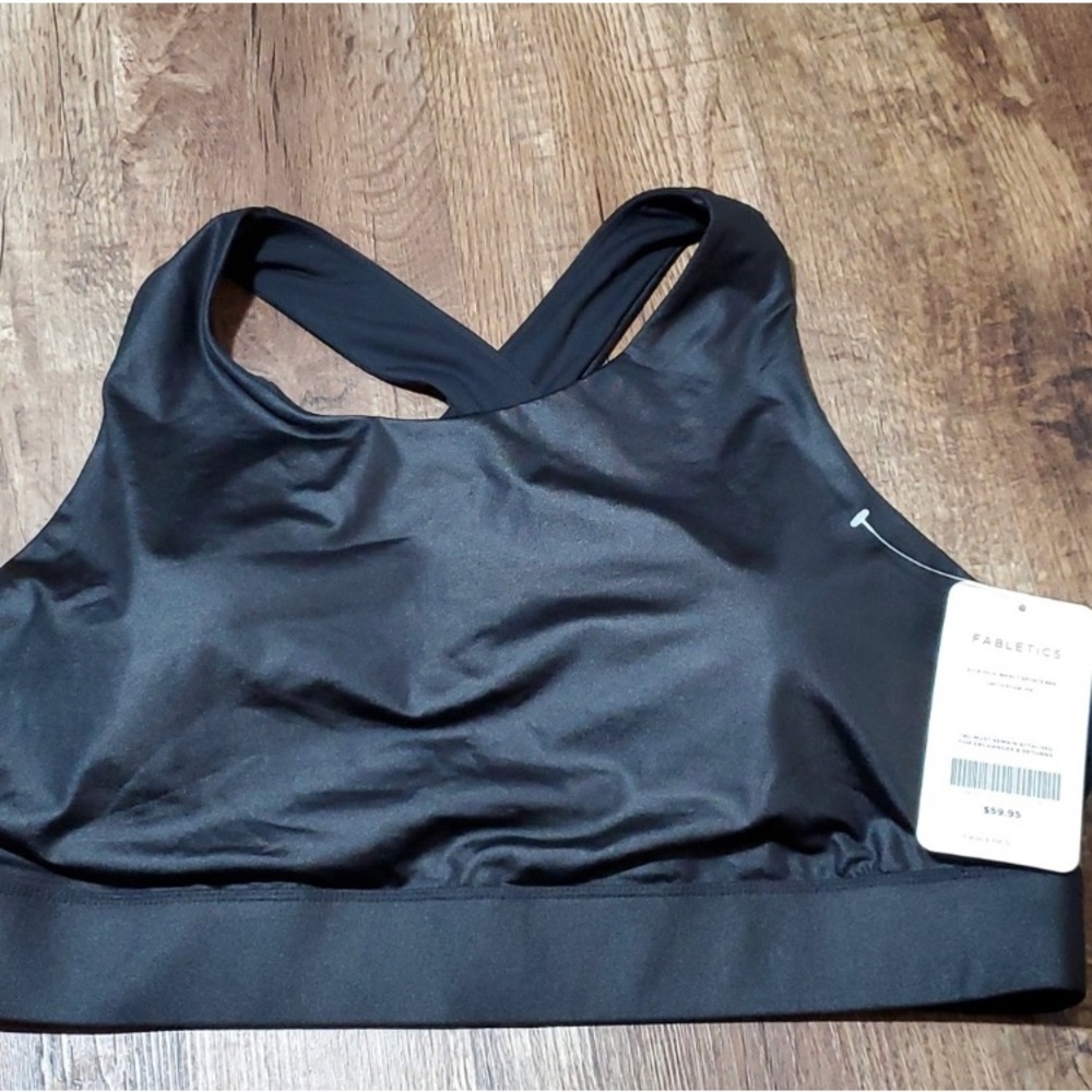 2 Fabletics athletic bras size XXL (18/20)